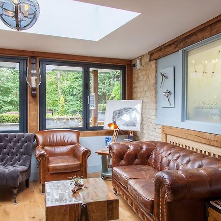 The Wychwood Inn Shipton under Wychwood ภายนอก รูปภาพ