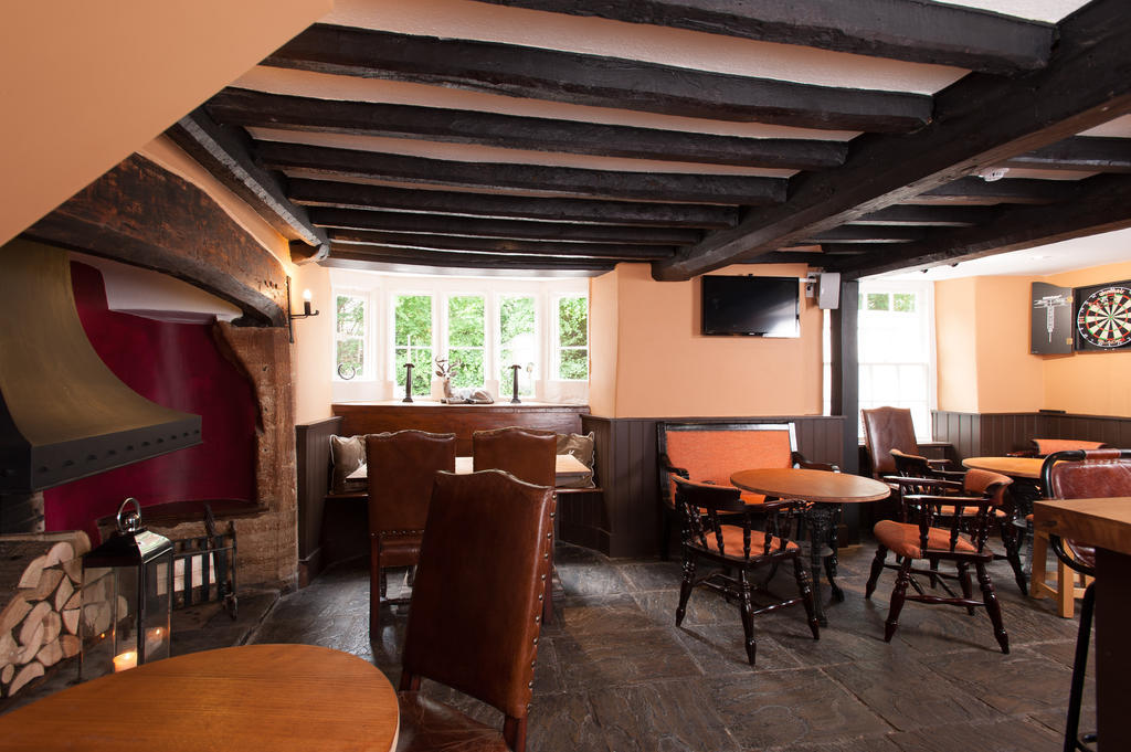 The Wychwood Inn Shipton under Wychwood ภายนอก รูปภาพ