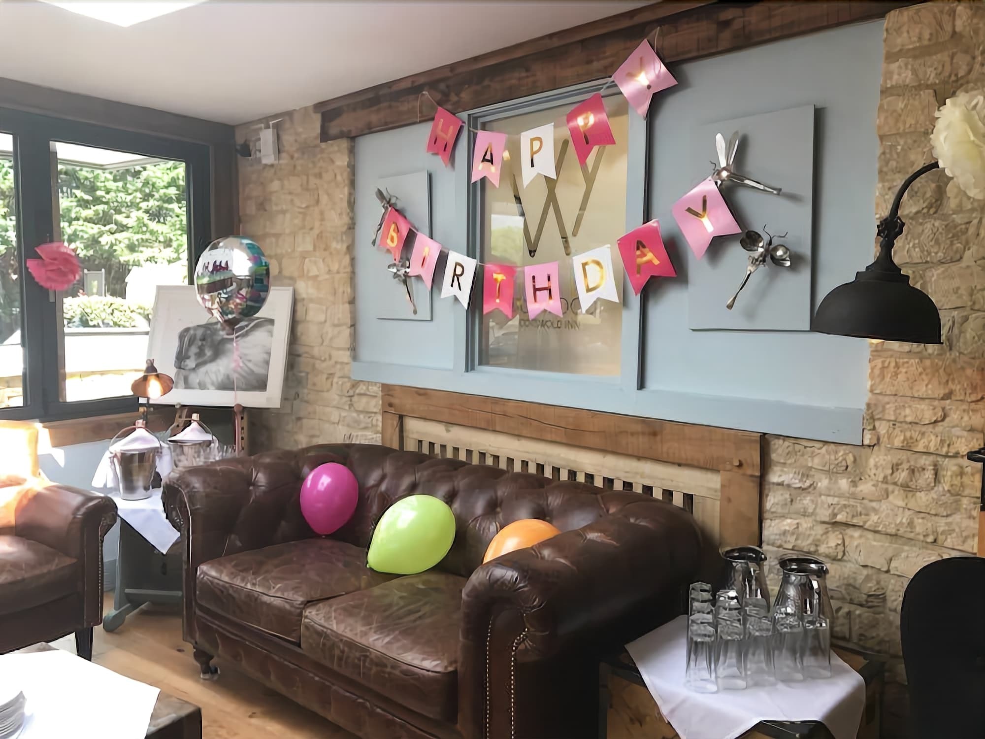 The Wychwood Inn Shipton under Wychwood ภายนอก รูปภาพ